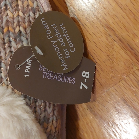 Secret Treasures Slippers - Picture 4 of 12